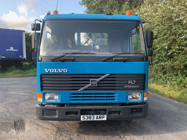  VOLVO FL7 280 car transporter